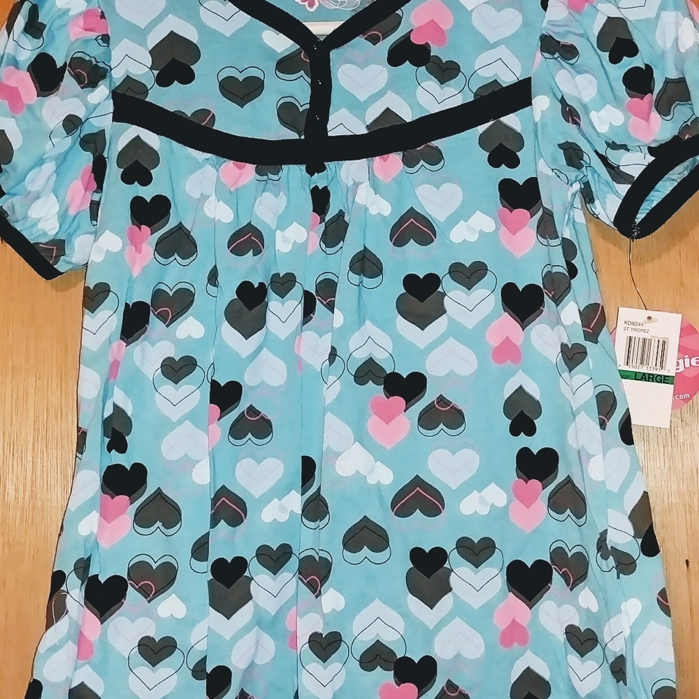 Girls top new